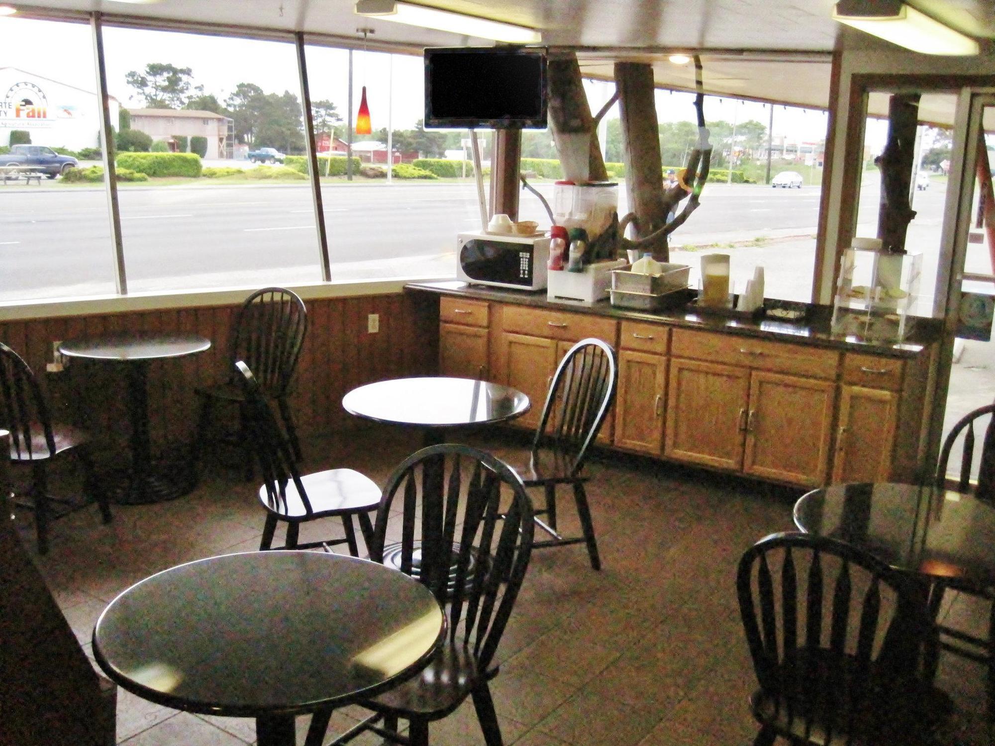 North Coast Inn クレセントシティ エクステリア 写真