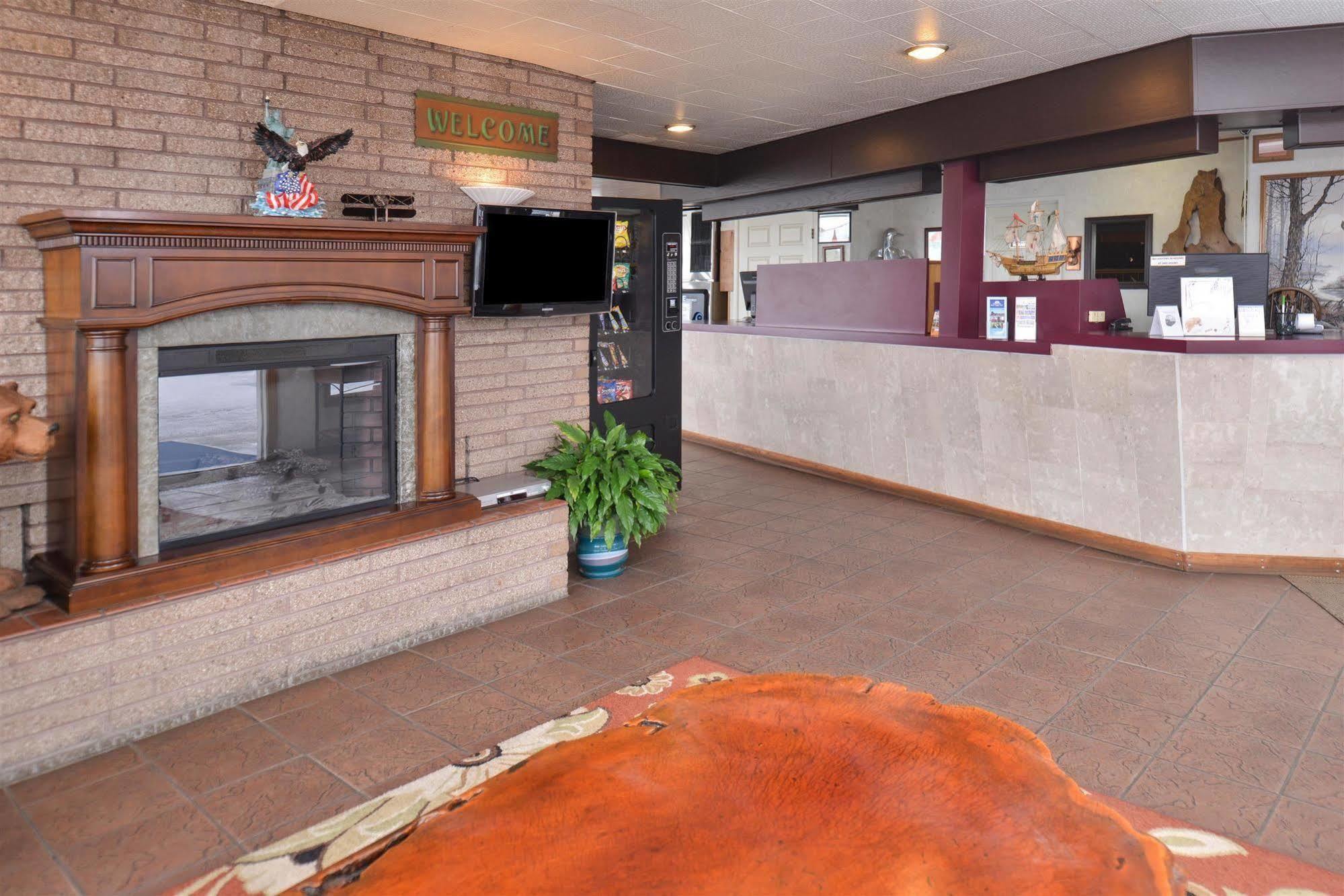 North Coast Inn クレセントシティ エクステリア 写真