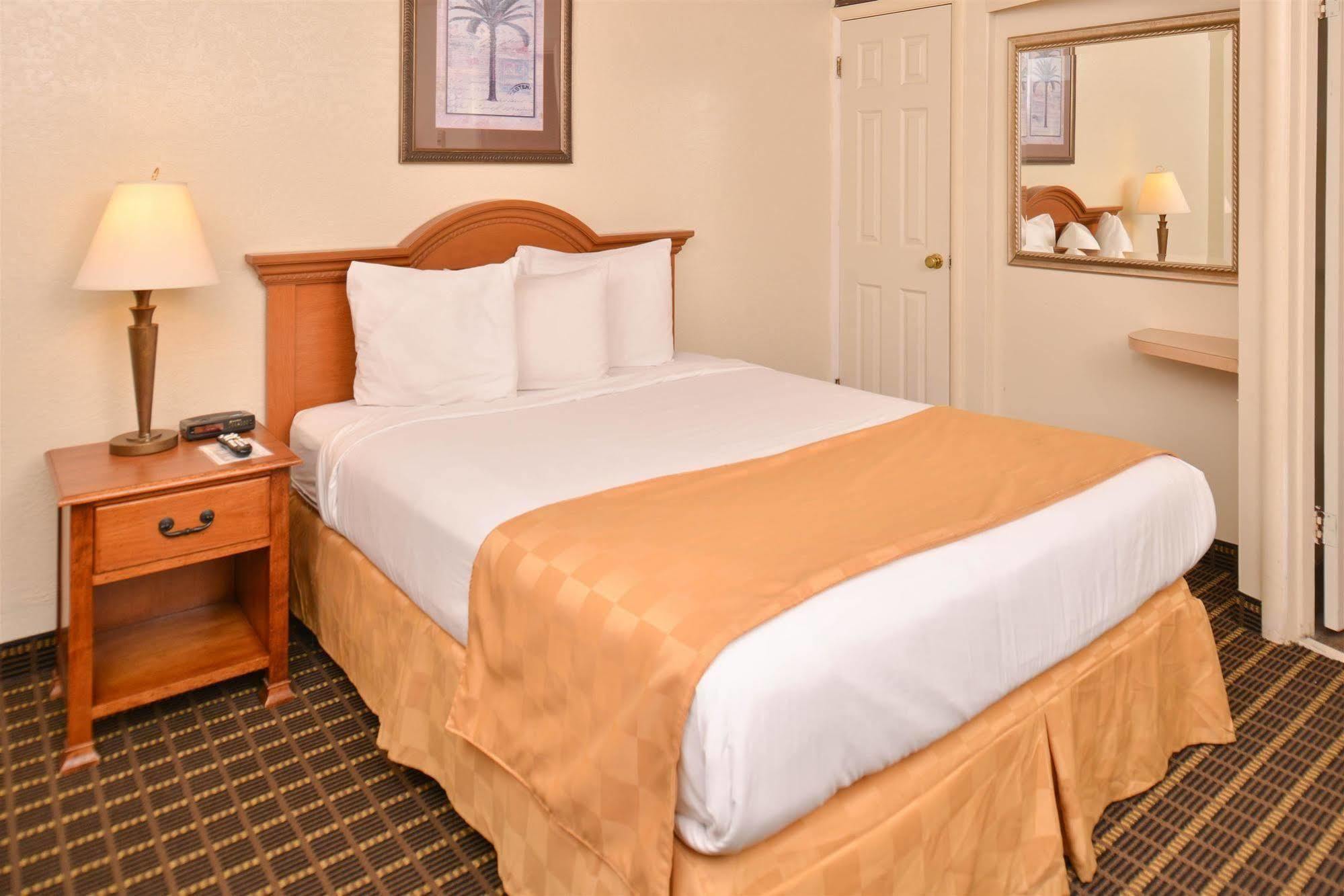North Coast Inn クレセントシティ エクステリア 写真